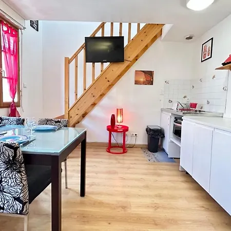 Centre Ле-Кротуа