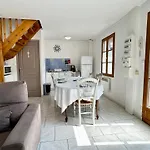 Centre *