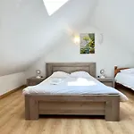 Centre *